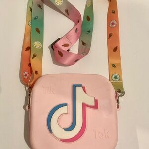 TIKTOK NEWKINDS VIBRATO SHOULDER CROSSBODY BAG
